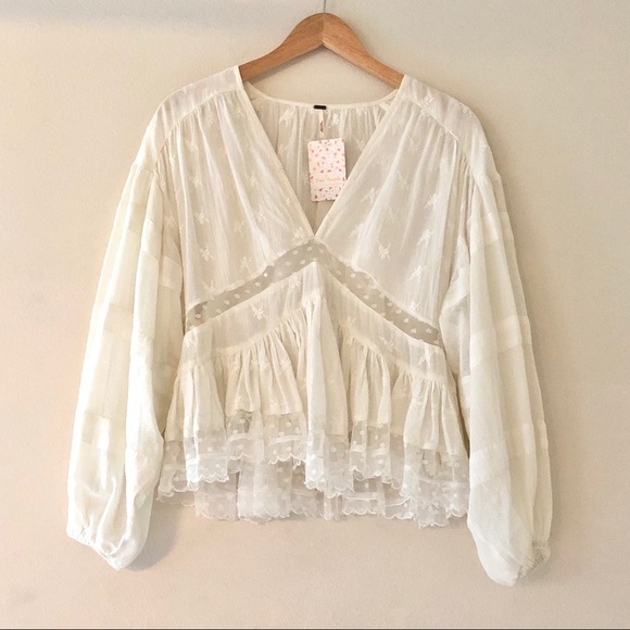 Free People Tops - Freepeople Lovely blouse